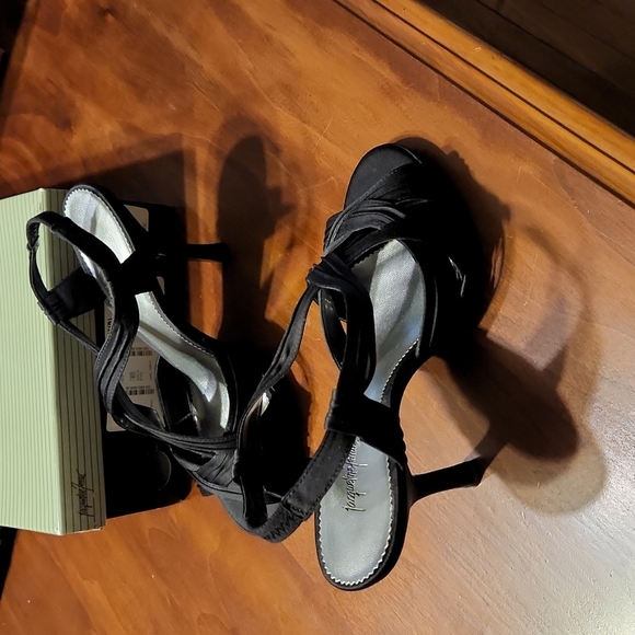 Jacqueline Ferrar Black Satin Strap Heels- Size 7 - Picture 3 of 3